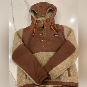 Patagonia Women’s Shelled Retro-X Fleece Pullover in Custom Blush Color